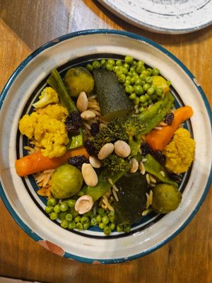 Guiso de verduras con arroz basmati at Umaueyon in Cordoba