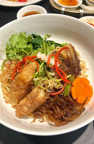 Zero Roasted Duck Meat Noodle.
Ingredient: Fresh noodle, zero roasted ducks (vegan meat), Enoki mushroom, Organic Shiitake mushroom, Bok choy, Chili, Pepper.  at O Plant-based - Tôn Thất Đạm in Ho Chi Minh City