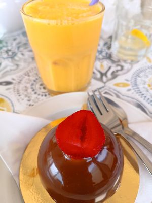 Chocolate Strawberry Mousse and Mango Lassi (veganised by using Coconut Milk instead of yoghurt). at Ripples in Marsalforn