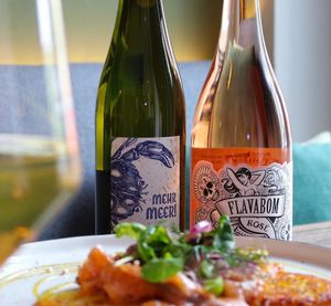 …Viel Wein und noch viel mehr… (die Gerichte ändern sich von Zeit zu Zeit, zb gibt es eine sich jeden Monat ändernde Abendkarte)   at NordWaerts in Warstein