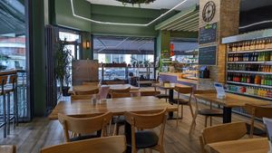 Vive is more Deli than Café at Ins Morgen in Berlin