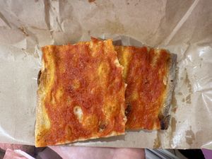 Thin & crispy pizza rossa   at Forno del Ghetto in Rome