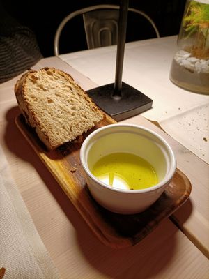 Pane con lievito madre at Zoi Bakery in Arese
