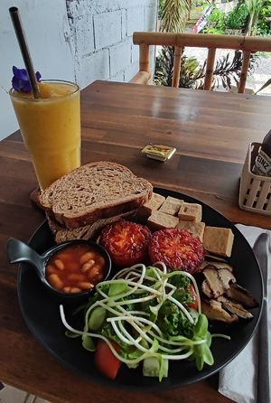 Vegan breakfast at Hidden Tree Cafe & Restaurant in Koh Lanta
