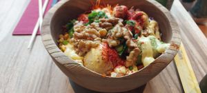 Falafel bowl at Hawaiian Poké Bowl - Simon Stevinplein in Bruges