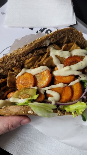 Gemüsedöner at Tat Gemüse Döner & Pizza in Dusseldorf