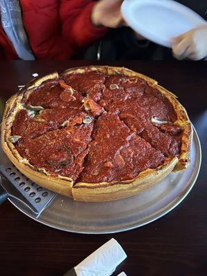 Delicious vegan Chicago deep dish pizza! 🌱💚😋 #Veganuary at Crust 54 - Downtown in Holland