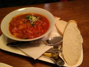 Vegane Soljanka (mit Tofu und Seitan) at Heumond in Rostock