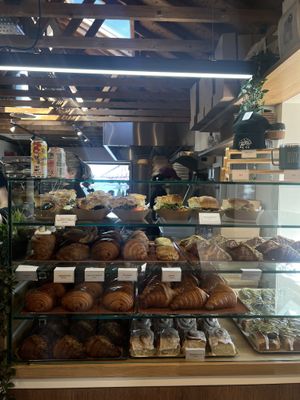lots of vegan options !  at Dùnè Bakery in Edinburgh