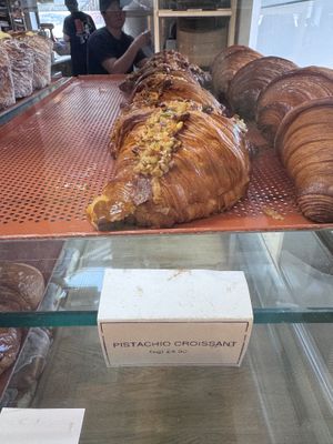 Options  at Dùnè Bakery in Edinburgh