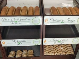 Loaves of bread at El Verdadero Pan Integral in Bogota