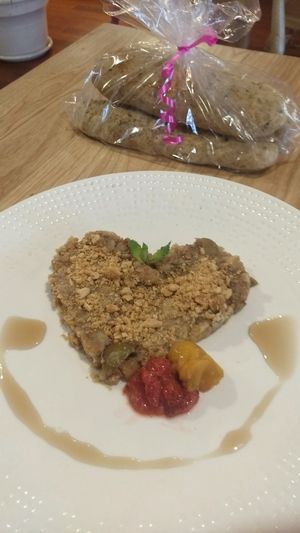 Crumble de Manzana y canela, delicioso.  at Caballete & Berenjena in Magdalena