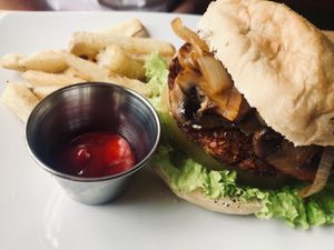 burger at Caballete & Berenjena in Magdalena