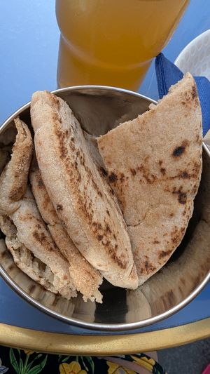 Pita at KALŌS in Nice