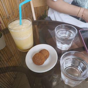 Smoothie at ANEMONE in Himare