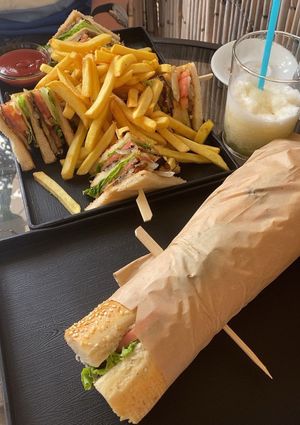 Vegan Club Sandwich and Vegetarian Sandwich at ANEMONE in Himare