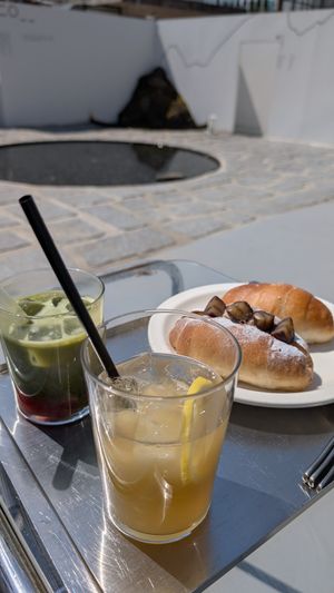 Chestnut salt bread and plain at Leedorim in Seoul