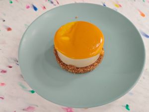 Mango & vanilla cheese cake at Picnic in Antibes