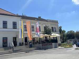 Aussenansicht   at Stadtcafe in Gross-enzersdorf