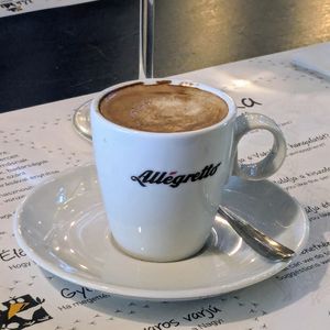 Espresso macchiato at VakVarjú Csónakház in Budapest
