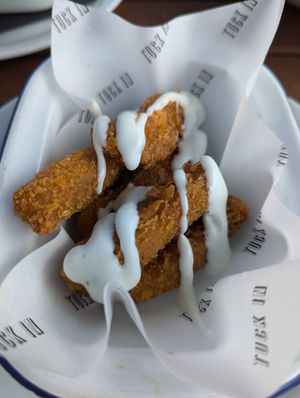 Vegan chicken style crispy strips at Aubrey Arms in Cardiff