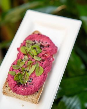 Crostino with beetroot hummus at Açaí Santo Spirito in Florence
