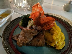 Vegan steak with puree and grilled veg at Isla Grill in Puerto Ayora