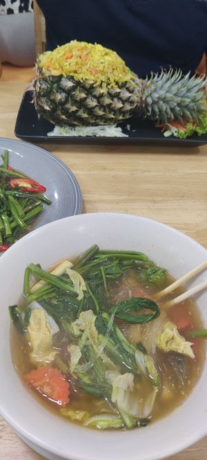 Suki and morning glory at FADA Thai in Koh Phi Phi