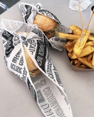 Stylish wrap for vegan burger at Frankfurt Kiki's in Premia De Mar