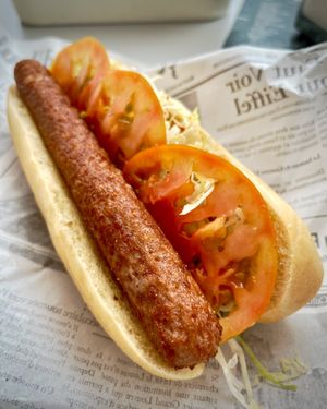 Frankfurt Vega with tomato, lettuce and fried onions rather simple at Frankfurt Kiki's in Premia De Mar
