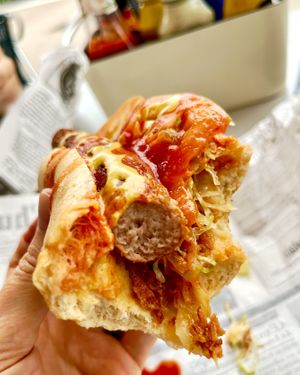 Frankfurt Vega with tomato, lettuce and fried onions, I also added salsa and mustard at Frankfurt Kiki's in Premia De Mar