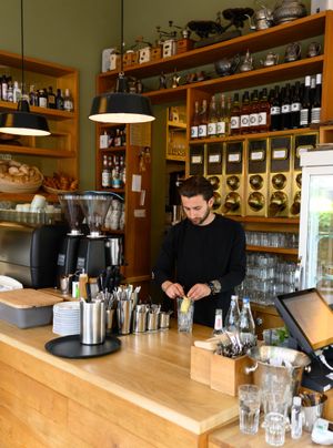 Unser Leon 💙 at Glauburg Café in Frankfurt