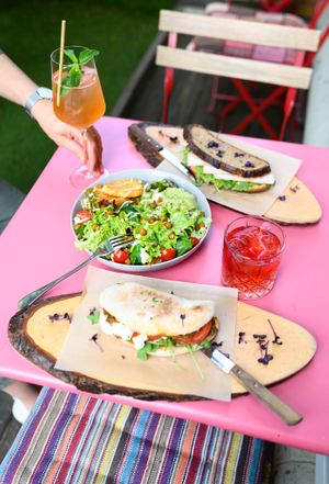 Lunch Time 🥗  at Glauburg Café in Frankfurt