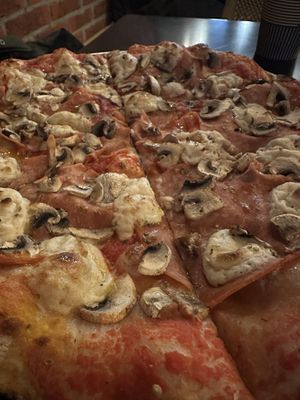 Vegan Classica  at Top Pizza in Ljubljana