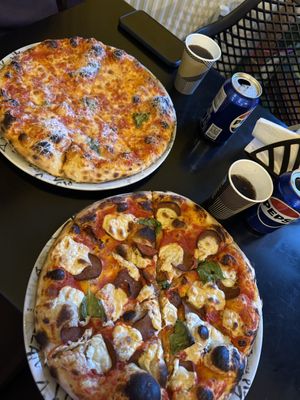 Margarita an pepperoni   at Top Pizza in Ljubljana