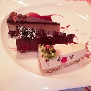 raw cake at Rayen Vegano in Madrid