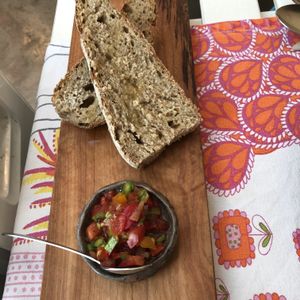 Bread and salsa at Rayen Vegano in Madrid