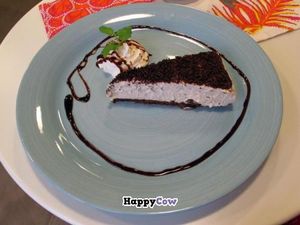 Caramel Mousse, 100% vegan, organic and homemade at Rayen Vegano in Madrid