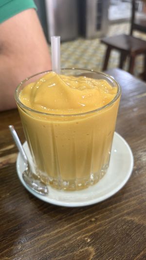 Mango smoothie  at Bep Chay Nha An Vegetarian Bistro in Phu Quoc