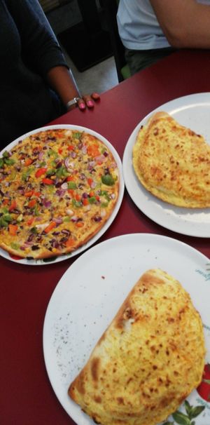 Vegan Pizza Mexicana and Vegan Pizza Calzone at Veggie House in Frankfurt