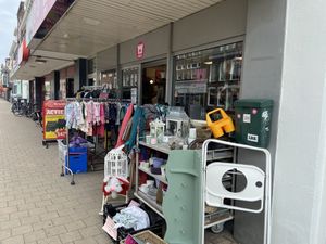 Outside  at Wawollie Kringloop in Utrecht