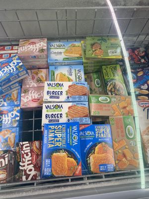 Frozen vegan alternatives  at Maxi Coal in Pescara