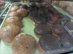 Vegan creme donuts at Ronald's Donuts in Las Vegas