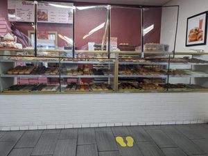 The top two shelves are vegan at Ronald's Donuts in Las Vegas