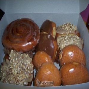 beware, only view this pic if you have self control at Ronald's Donuts in Las Vegas