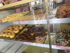 Top two rows are all vegan   at Ronald's Donuts in Las Vegas
