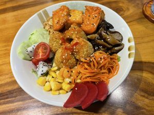Vegan poke bowl.  Sooo good blend of tastes   at The Healing Kitchen in Cat Ba