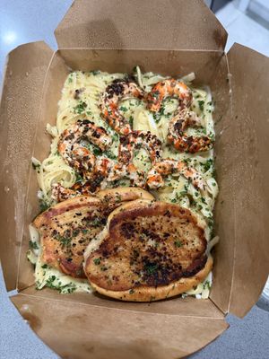 Garlic shrimp pasta  at A Lo Vegano Orlando in Orlando