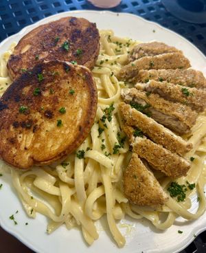 White wine garlic pasta  at A Lo Vegano Orlando in Orlando