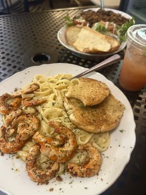 Garlic butter linguine and shrimpp  at A Lo Vegano Orlando in Orlando